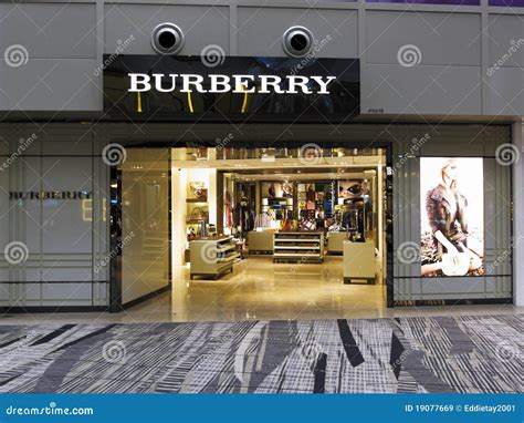 burberry outlet locations.